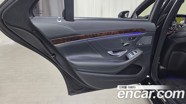 Mercedes-Benz S-Class (W222) S560L 4MATIC 2018 — фото 25