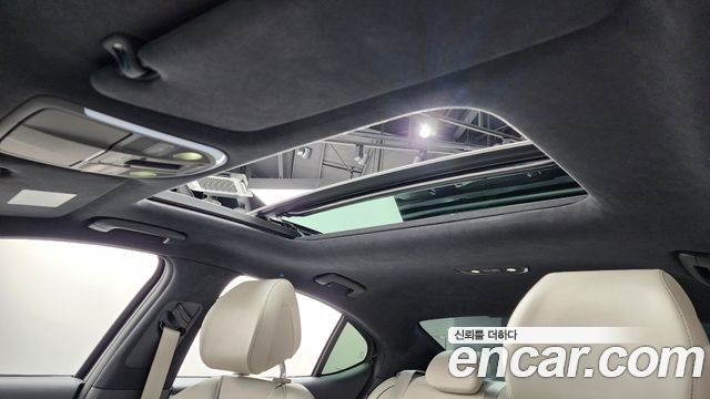 Genesis G70 Gasoline 2.0T 2WD 2023 — фото 18