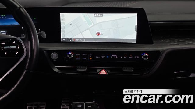 Kia K8 Hybrid Signature 2022 — фото 14