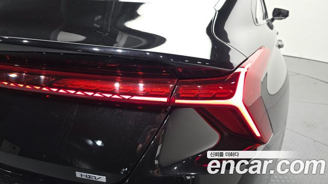 Kia K8 Hybrid Signature 2022 — фото 23