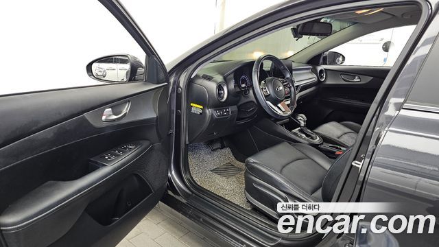 Kia K3 Prestige 2019 — фото 10