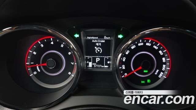 KG Mobility (SsangYong) Tivoli Armor Gear Plus 2WD 2019 — фото 8