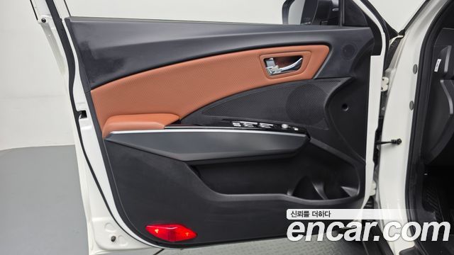 KG Mobility (SsangYong) Tivoli Armor Gear Plus 2WD 2019 — фото 24