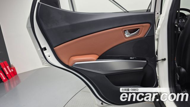 KG Mobility (SsangYong) Tivoli Armor Gear Plus 2WD 2019 — фото 25