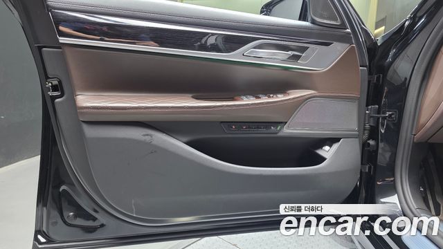 BMW 7 Series (G11) 730Ld xDrive M Sport 2021 — фото 30