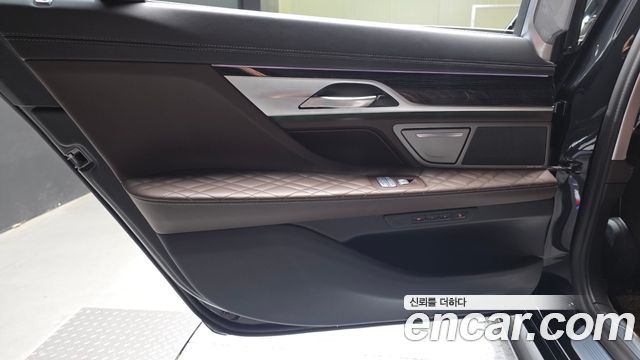 BMW 7 Series (G11) 730Ld xDrive M Sport 2021 — фото 31