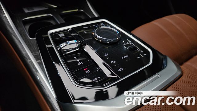 BMW 7 Series (G70) 740d xDrive M Sport 2026 — фото 9