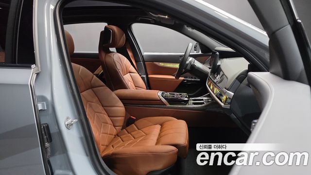 BMW 7 Series (G70) 740d xDrive M Sport 2026 — фото 26