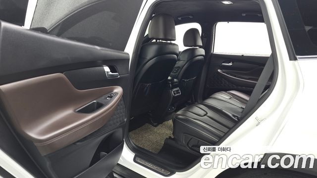 Hyundai Santa Fe Gasoline 2.5T 2WD Prestige 2023 — фото 11
