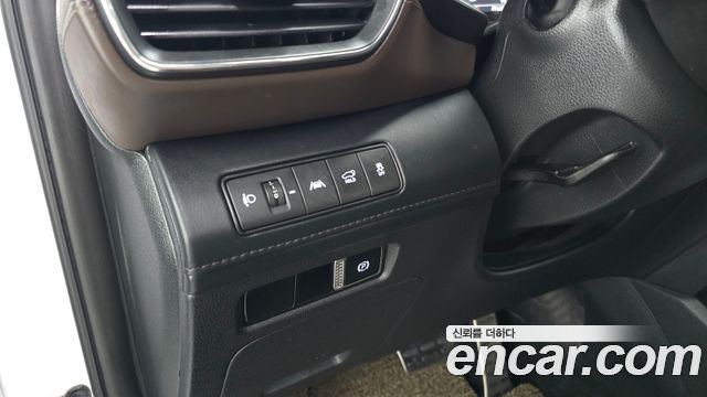Hyundai Santa Fe Gasoline 2.5T 2WD Prestige 2023 — фото 33