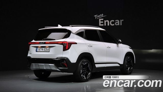 Kia Seltos Gasoline 1.6 Turbo 2WD Signature 2023 — фото 2