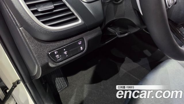 Kia Seltos Gasoline 1.6 Turbo 2WD Signature 2023 — фото 19