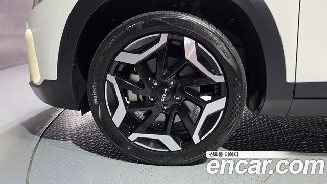 Kia Seltos Gasoline 1.6 Turbo 2WD Signature 2023 — фото 21