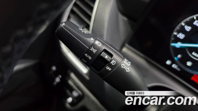 Kia Seltos Gasoline 1.6 Turbo 2WD Signature 2023 — фото 28