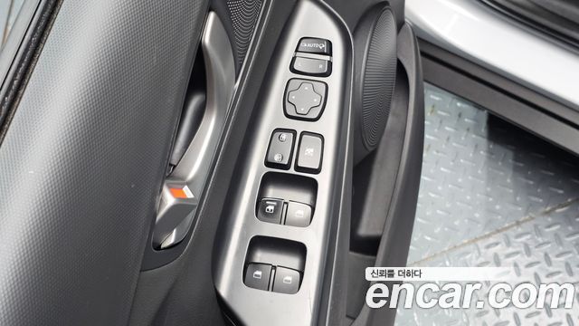 Hyundai Kona 1.6 Turbo 4WD Mordern 2019 — фото 16