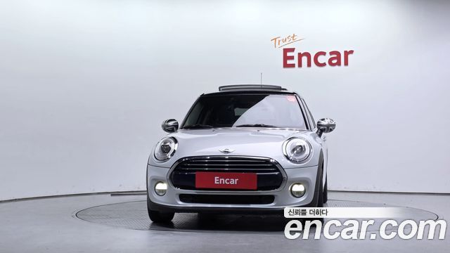 MINI Cooper D 5Door Mid 3rd 2016 — фото 3