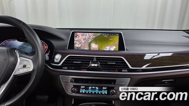 BMW 7 Series (G11) 730d xDrive Design Pure Excellence 2021 — фото 18