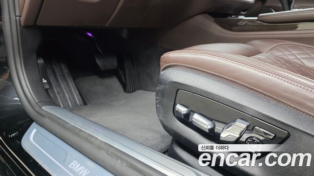 BMW 7 Series (G11) 730d xDrive Design Pure Excellence 2021 — фото 34