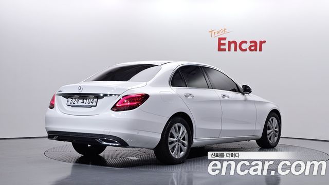 Mercedes-Benz C-Class (W205) C220 d Avantgarde 2019 — фото 2
