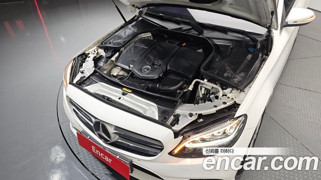 Mercedes-Benz C-Class (W205) C220 d Avantgarde 2019 — фото 6