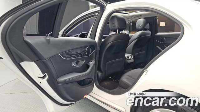 Mercedes-Benz C-Class (W205) C220 d Avantgarde 2019 — фото 12