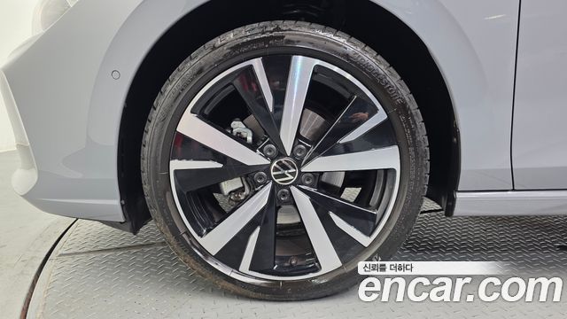 Volkswagen Golf (VIII) 2.0 TDI Prestige 2025 — фото 5