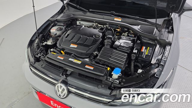 Volkswagen Golf (VIII) 2.0 TDI Prestige 2025 — фото 6