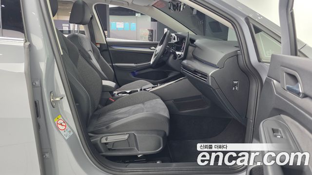 Volkswagen Golf (VIII) 2.0 TDI Prestige 2025 — фото 11