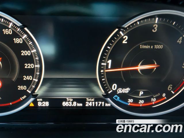 BMW 5 Series (F10) 520d 2015 — фото 16
