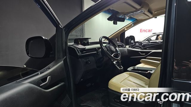 Hyundai Staria Cargo 5-Seater Modern 2022 — фото 10