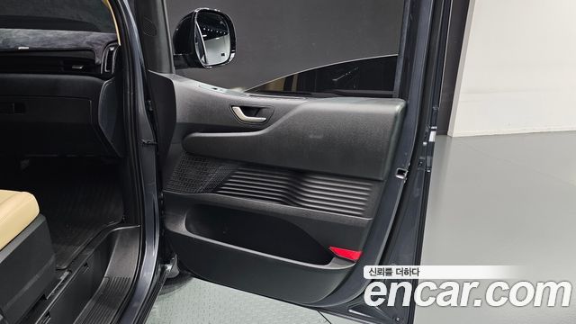 Hyundai Staria Cargo 5-Seater Modern 2022 — фото 31