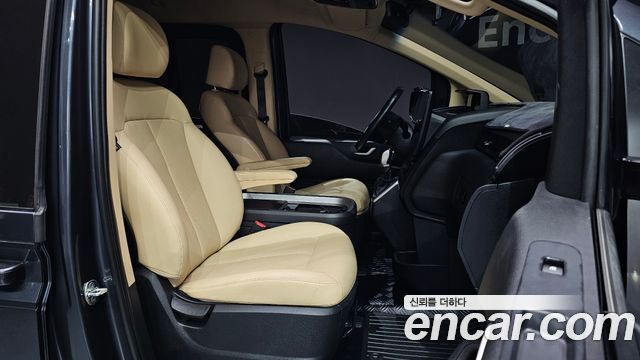 Hyundai Staria Cargo 5-Seater Modern 2022 — фото 32