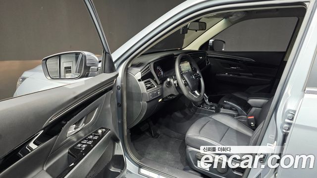 KG Mobility (SsangYong) Beautiful Korando Gasoline 1.5 2WD C5 2023 — фото 10