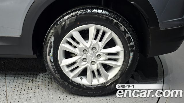 KG Mobility (SsangYong) Beautiful Korando Gasoline 1.5 2WD C5 2023 — фото 21