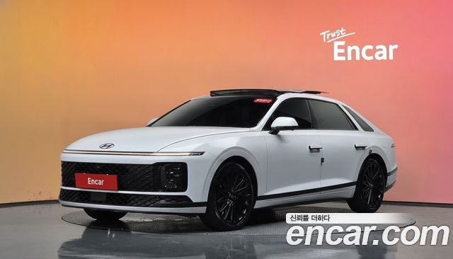 Hyundai Grandeur Hybrid (GN7) Calligraphy 2025 — фото 1