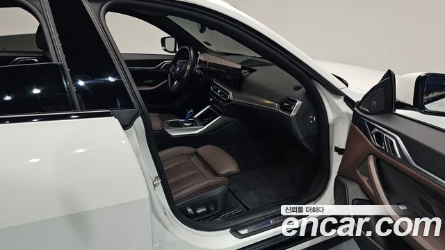 BMW i4 eDrive40 M Sports Pro 2023 — фото 11