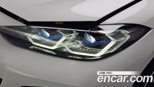BMW i4 eDrive40 M Sports Pro 2023 — фото 22