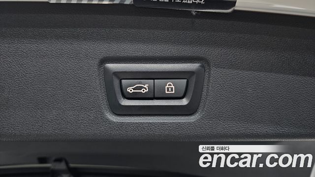 BMW i4 eDrive40 M Sports Pro 2023 — фото 35