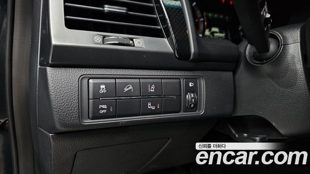 KG Mobility (SsangYong) Rexton Sports Khan Diesel 2.2 4WD Noblesse 2021 — фото 16