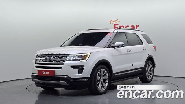 Ford Explorer 2.3 Limited 4WD 5th