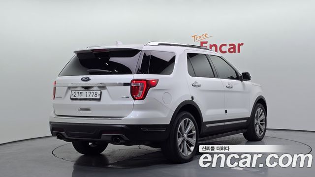 Ford Explorer 2.3 Limited 4WD 5th 2018 — фото 2