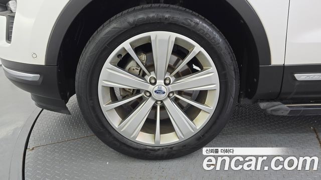 Ford Explorer 2.3 Limited 4WD 5th 2018 — фото 5