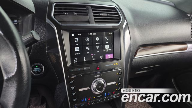 Ford Explorer 2.3 Limited 4WD 5th 2018 — фото 12
