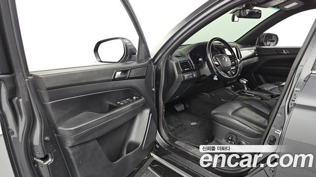 KG Mobility (SsangYong) Rexton Sports Khan Diesel 2.2 4WD Noblesse (5-Link) 2021 — фото 10