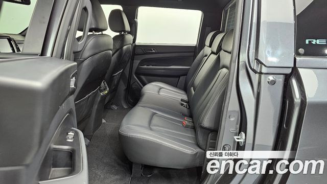 KG Mobility (SsangYong) Rexton Sports Khan Diesel 2.2 4WD Noblesse (5-Link) 2021 — фото 11