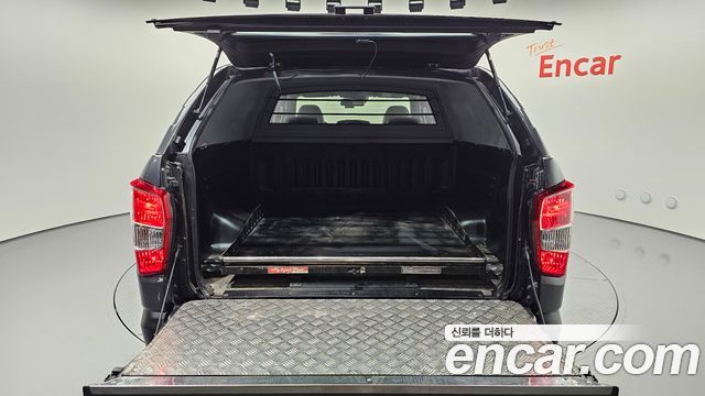 KG Mobility (SsangYong) Rexton Sports Khan Diesel 2.2 4WD Noblesse (5-Link) 2021 — фото 17