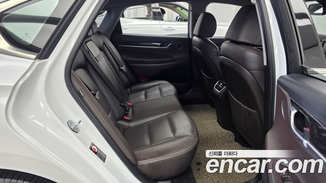 Hyundai Grandeur (IG) 3.0 Premium 2019 — фото 12