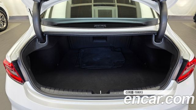 Hyundai Grandeur (IG) 3.0 Premium 2019 — фото 20