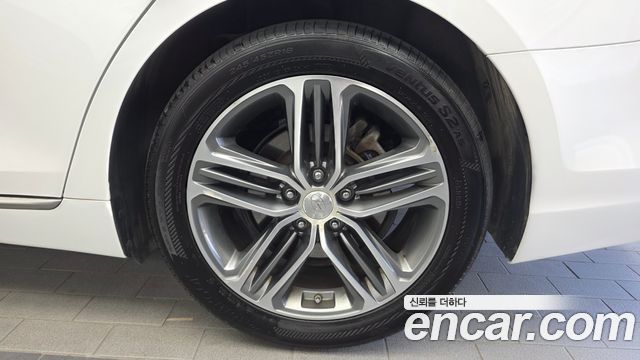 Hyundai Grandeur (IG) 3.0 Premium 2019 — фото 21