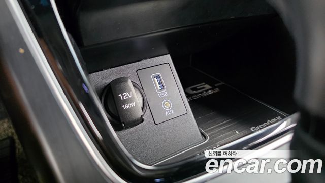 Hyundai Grandeur (IG) 3.0 Premium 2019 — фото 31